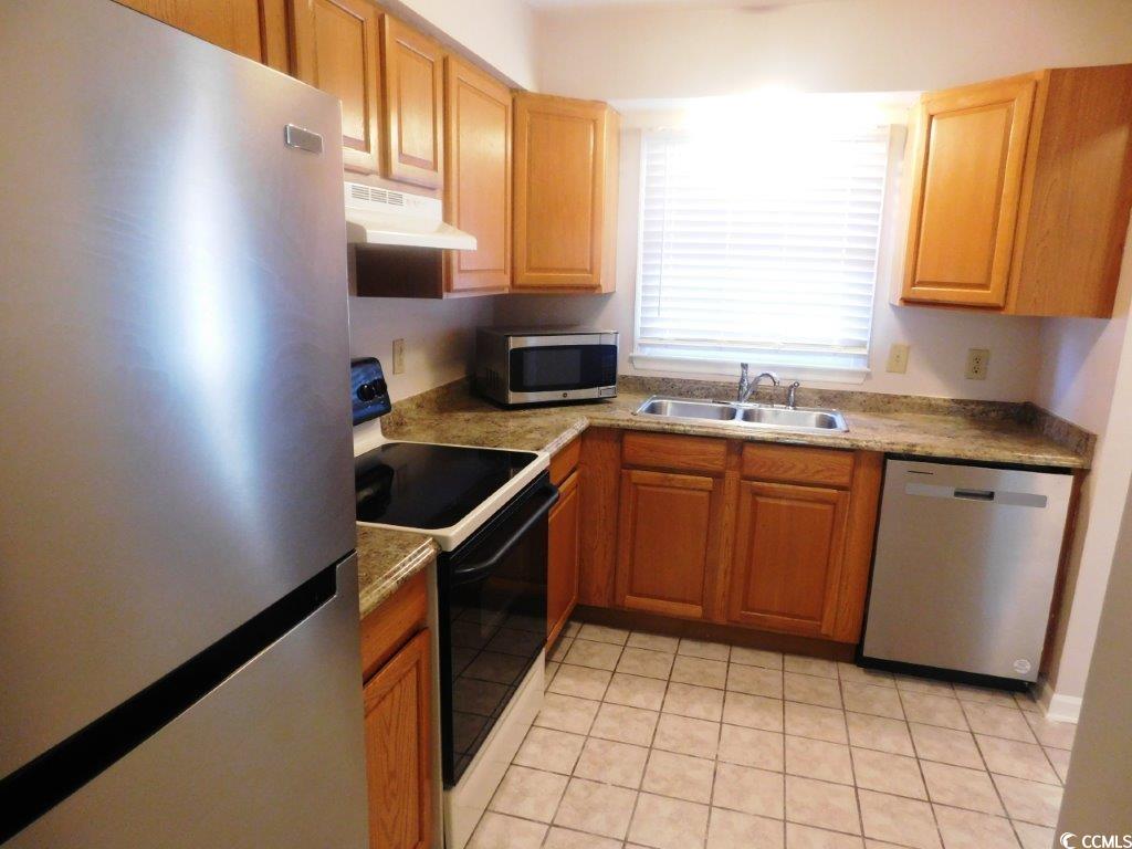1025 Carolina Road, Unit FF3 Conway, SC 29526 - Photo 8 of 16 Kitchen featuring stainless steel appliances, sink