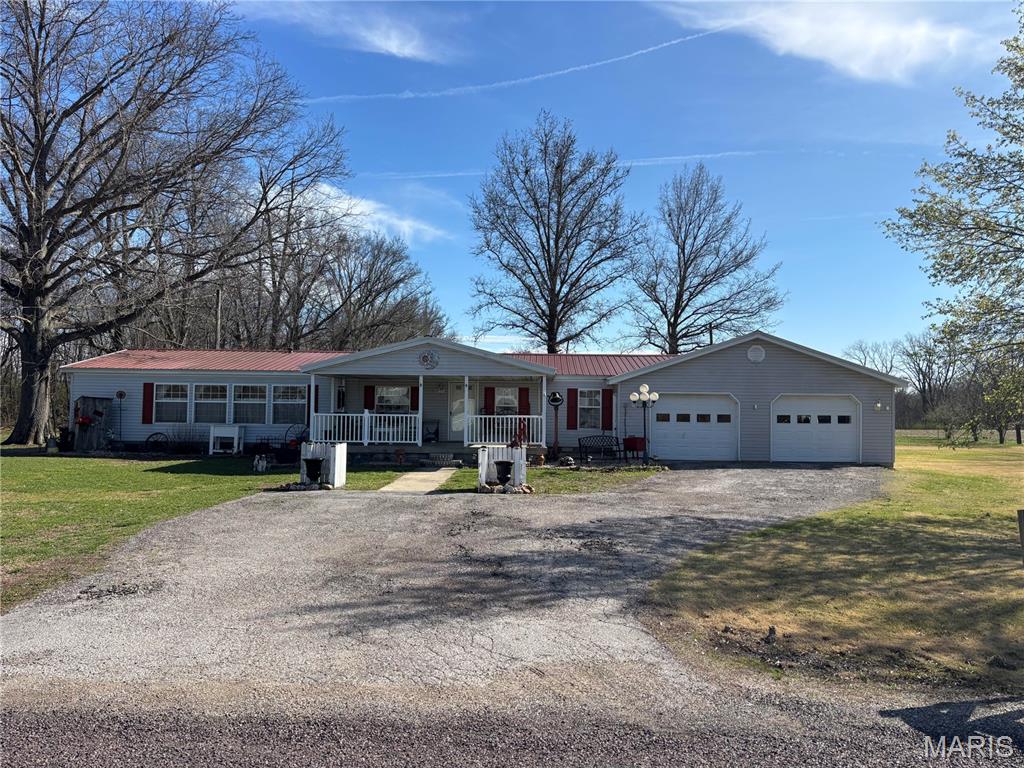 1248 Community Beach Road Odin, IL 62870 - Photo 1 of 22 Gallery Image 1