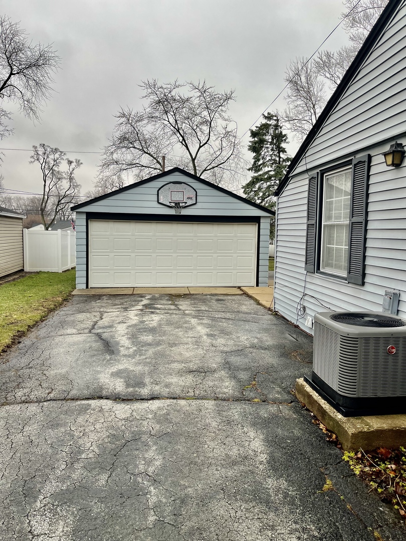 2601 George Street Rolling Meadows, IL 60008 - Photo 12 of 12 a front view of a house with a yard