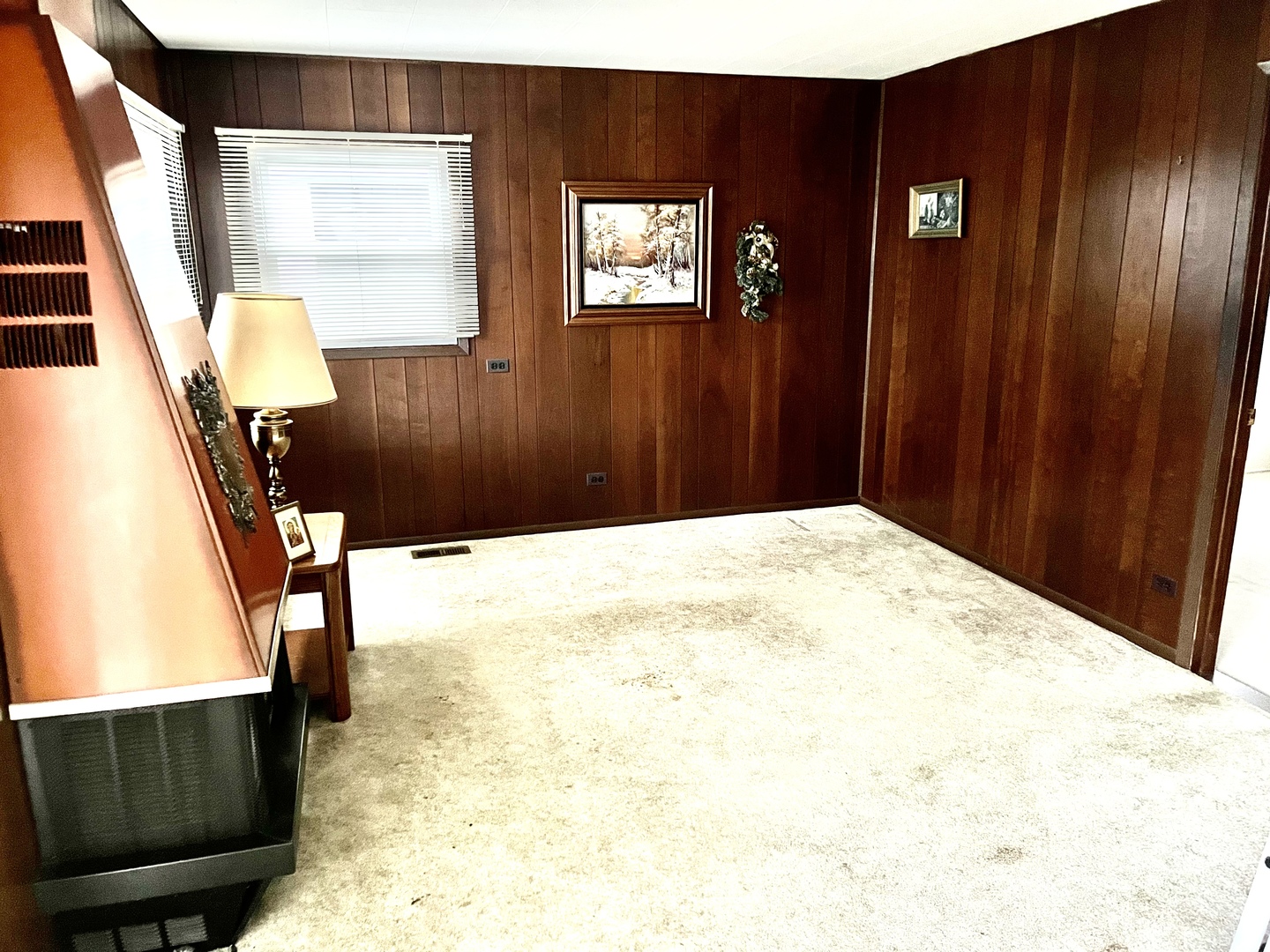 2601 George Street Rolling Meadows, IL 60008 - Photo 10 of 12 a view of an entryway