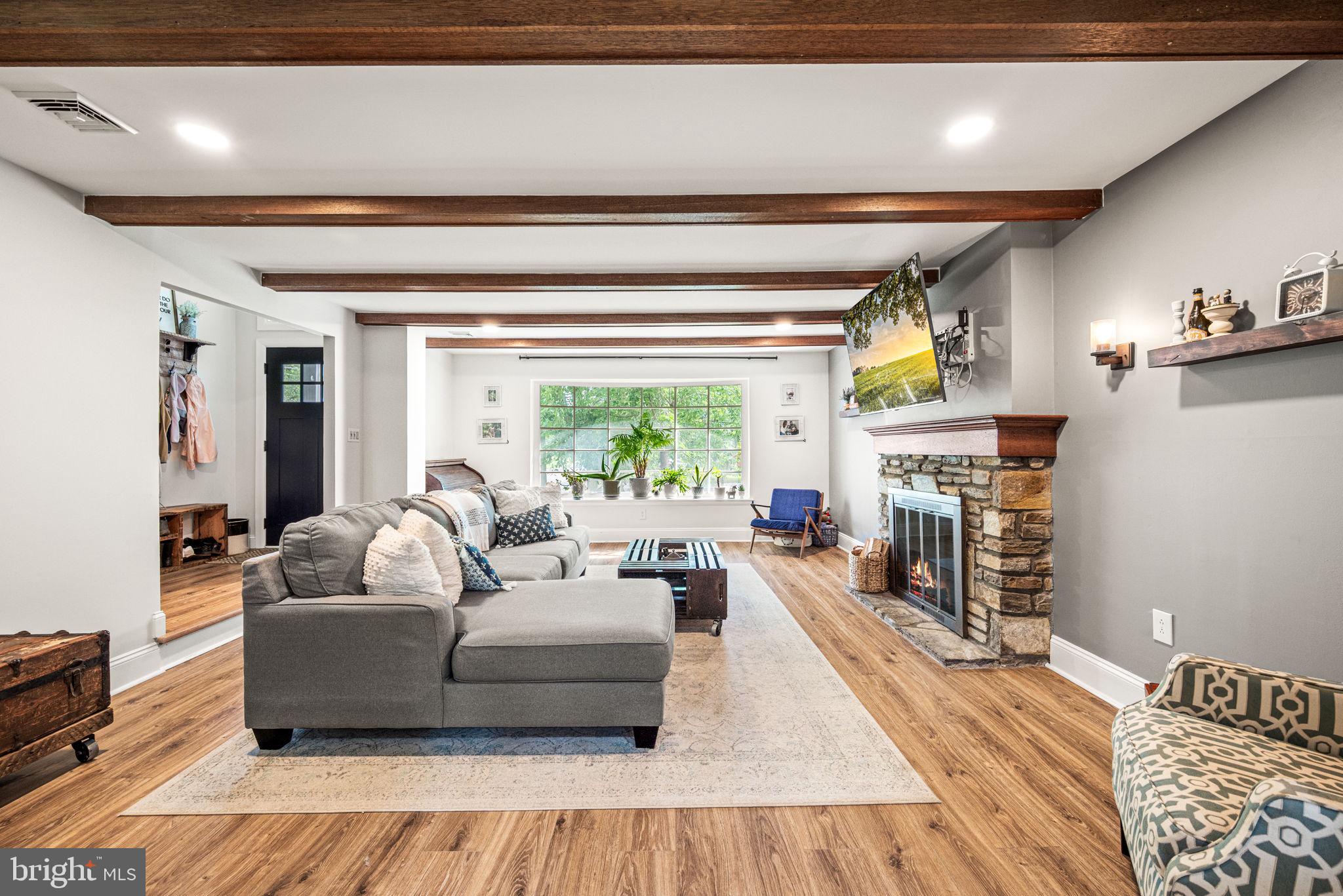 955 Bristol Road Churchville, PA 18966 - Photo 8 of 36