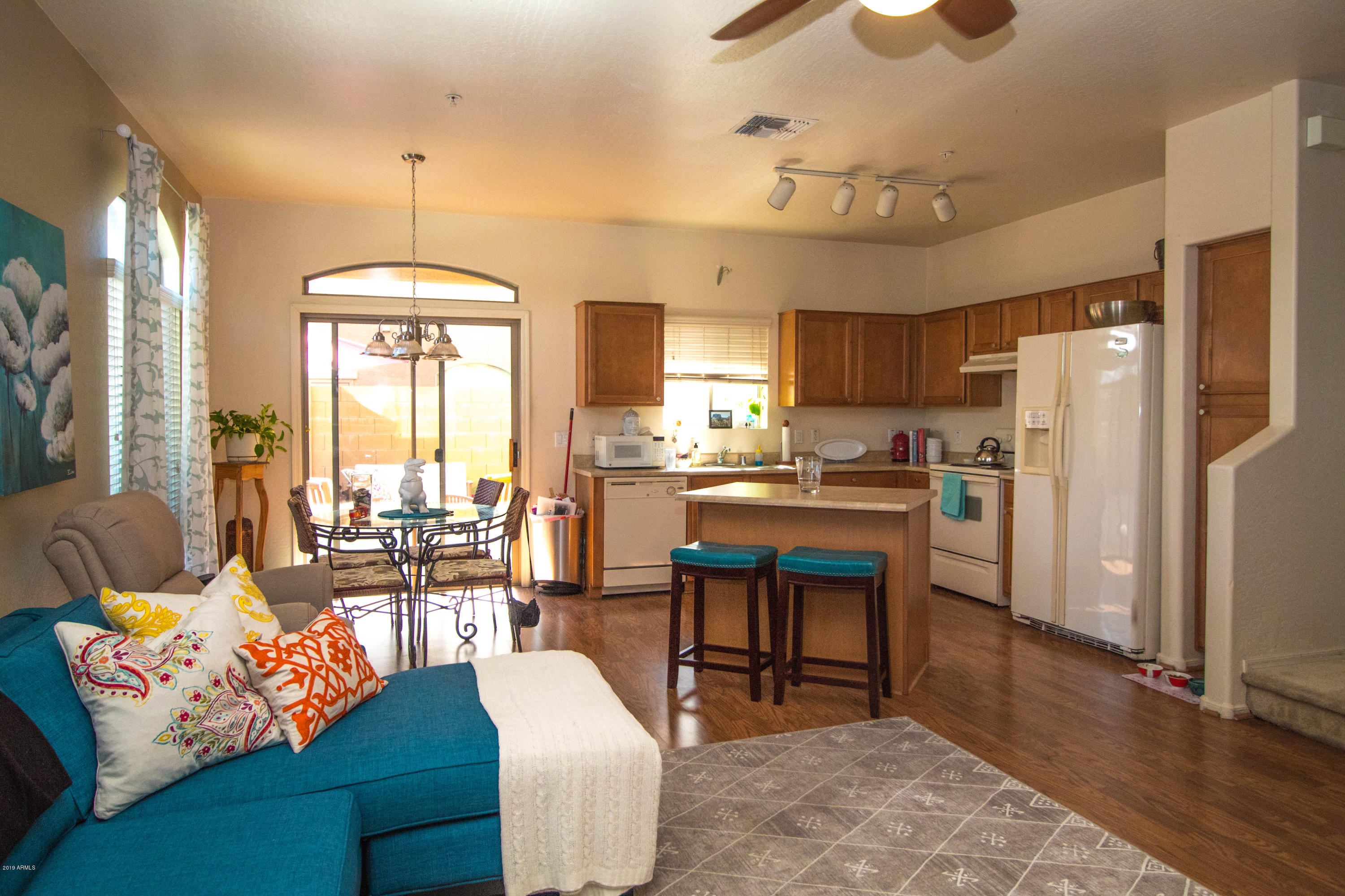 2150 East Bell Road, Unit 1039 Phoenix, AZ 85022 - Photo 4 of 26 IMG_0061