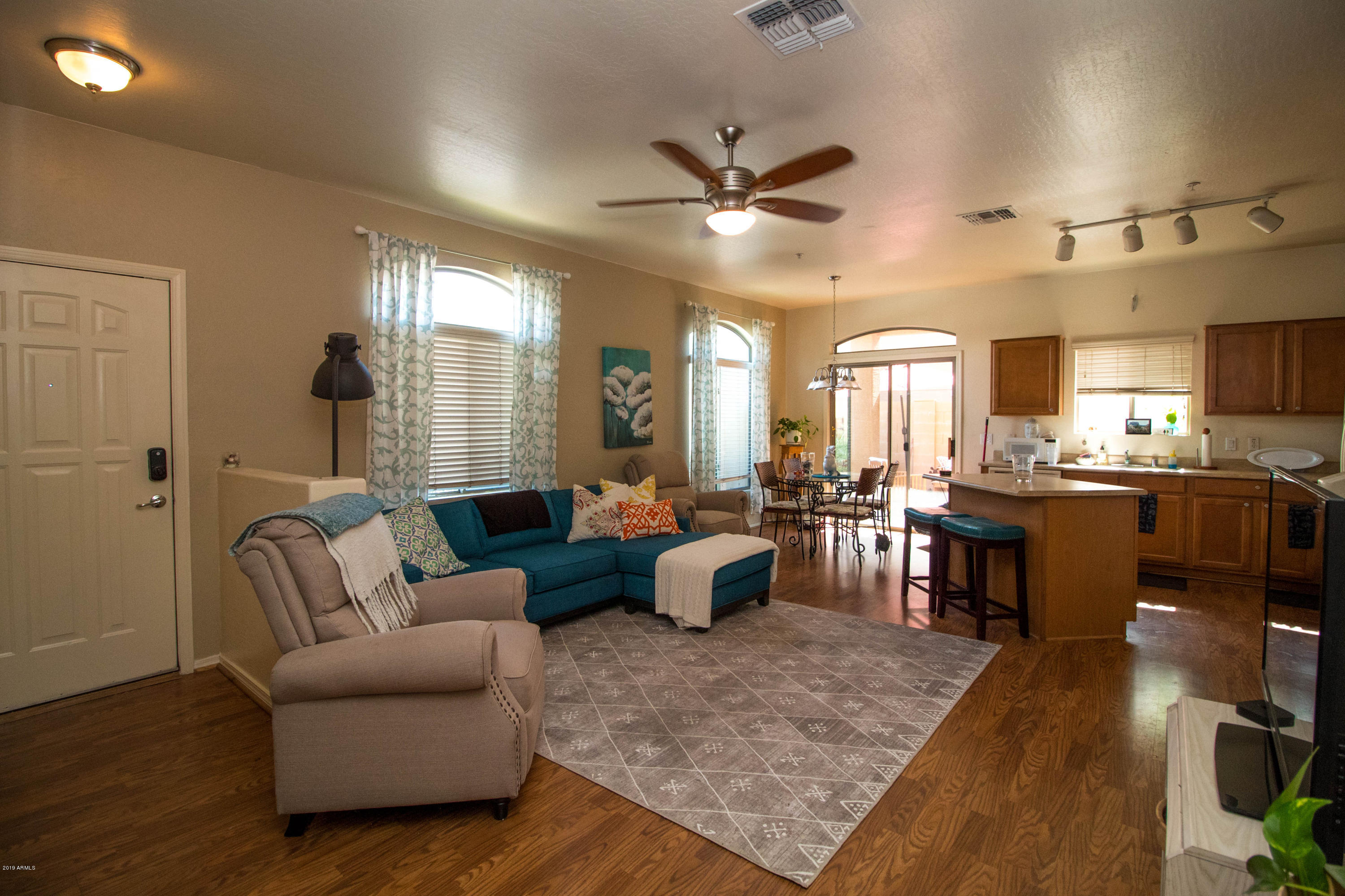 2150 East Bell Road, Unit 1039 Phoenix, AZ 85022 - Photo 5 of 26 IMG_0053