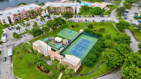 $159,999 | 10568 East Clairmont Circle, Unit 303, Tamarac, FL 33321