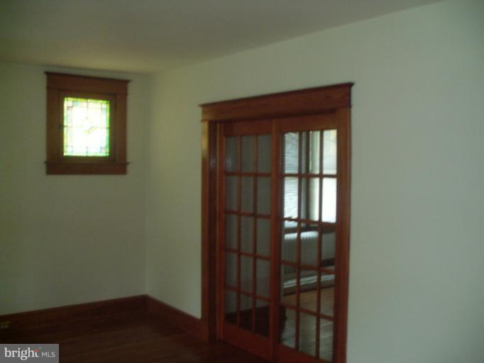 4915 Ross Road Baltimore, MD 21214 - Photo 5 of 27 Interior (General)