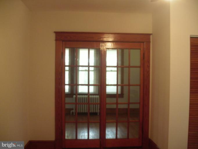 4915 Ross Road Baltimore, MD 21214 - Photo 7 of 27 Interior (General)