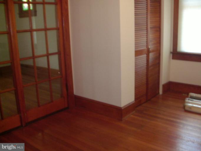 4915 Ross Road Baltimore, MD 21214 - Photo 8 of 27 Interior (General)