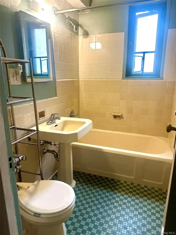 $325,000 | 1545 Unionport Road, Unit 6B | Parkchester