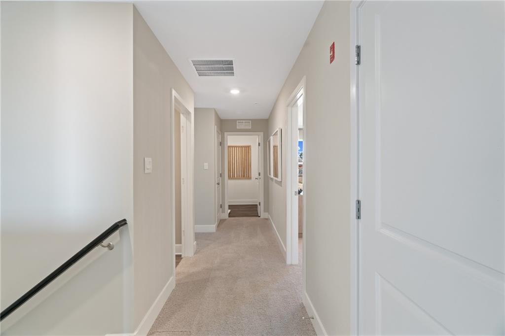 1095 Peachtree Road Carnegie, PA 15106 - Photo 18 of 31 Gallery Image 18