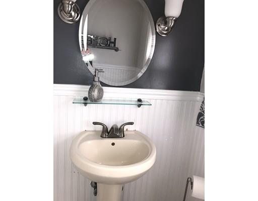 96 Upland Road Marlborough, MA 01752 - Photo 17 of 24