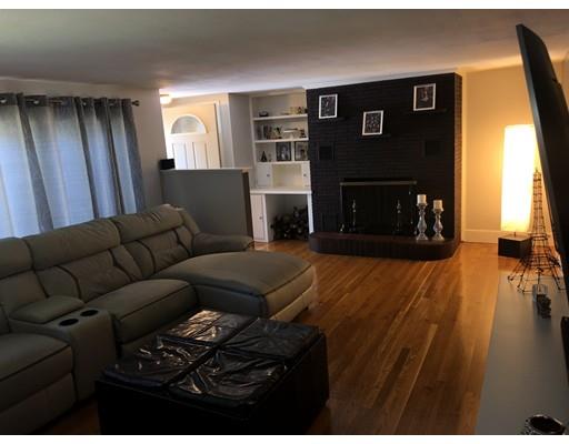 96 Upland Road Marlborough, MA 01752 - Photo 4 of 24