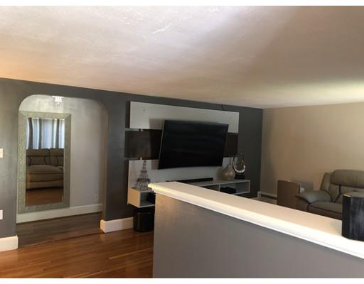 96 Upland Road Marlborough, MA 01752 - Photo 5 of 24