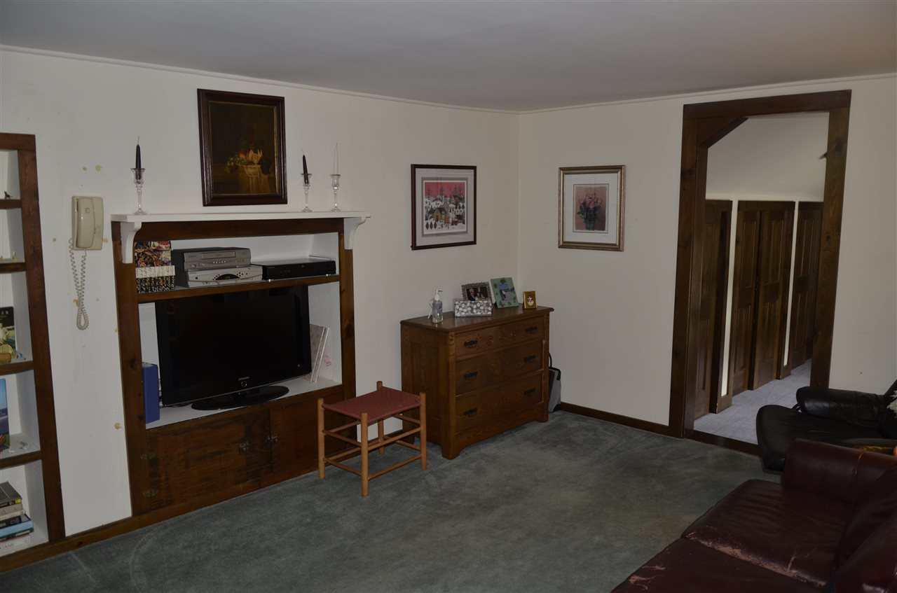 4 Hadley Road Newton, NH 03858 - Photo 11 of 20