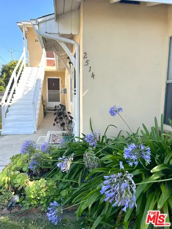 $1,695,000 | 2514 West Chandler Boulevard, Burbank, CA 91505