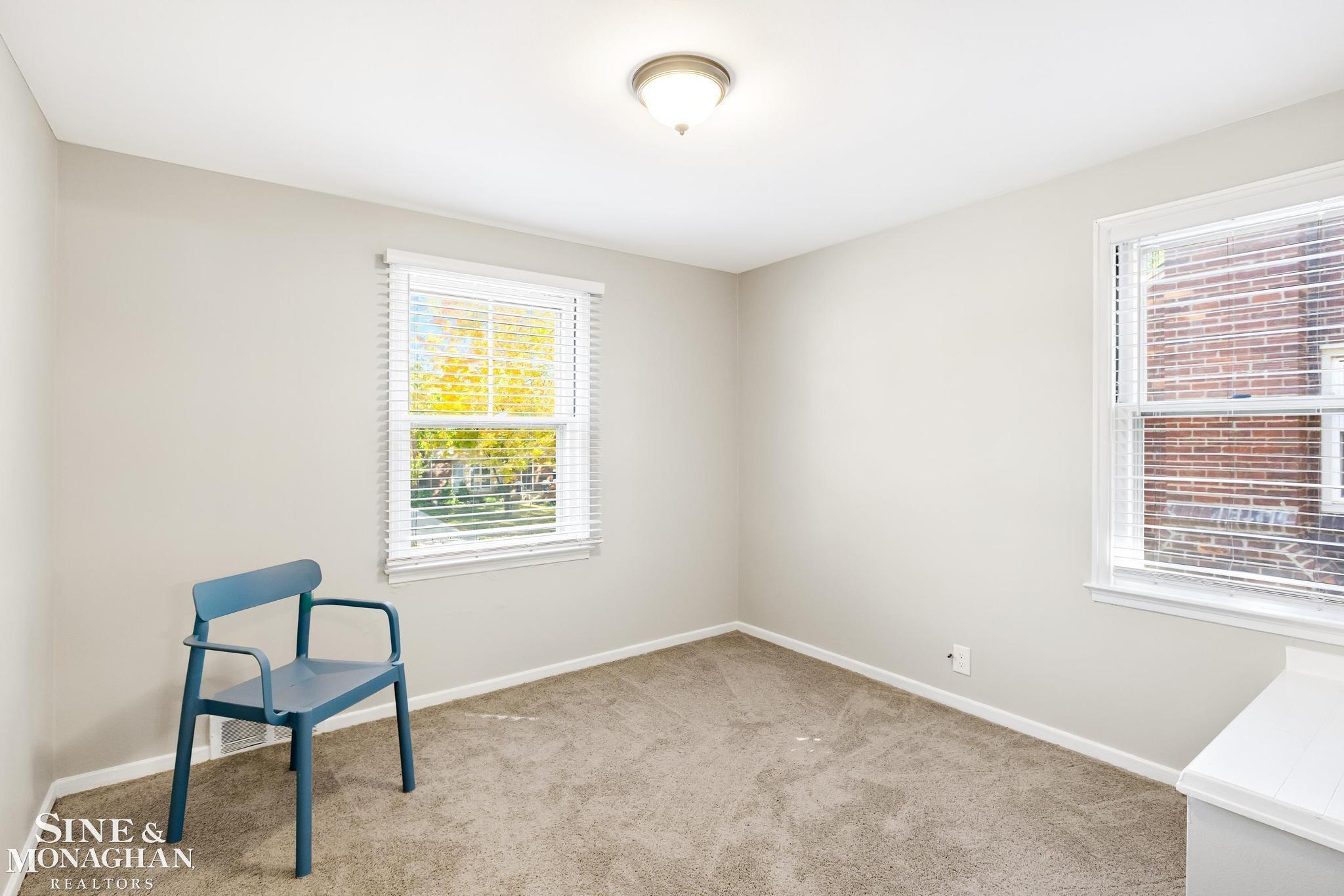 1685 Bournemouth Road Grosse Pointe Woods, MI 48236 - Photo 20 of 32