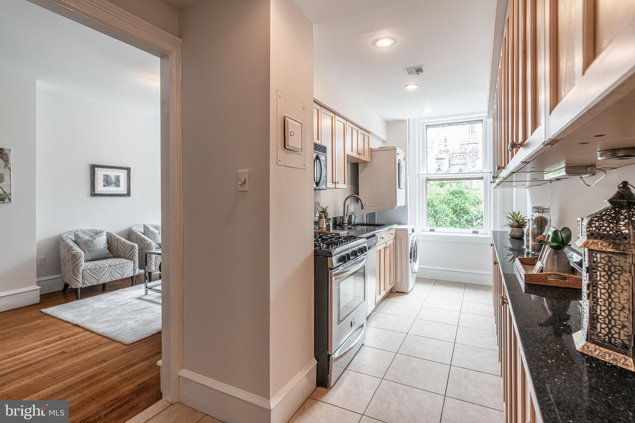 2201 Chestnut Street, Unit 204 Philadelphia, PA 19103 - Photo 20 of 24 Kitchen