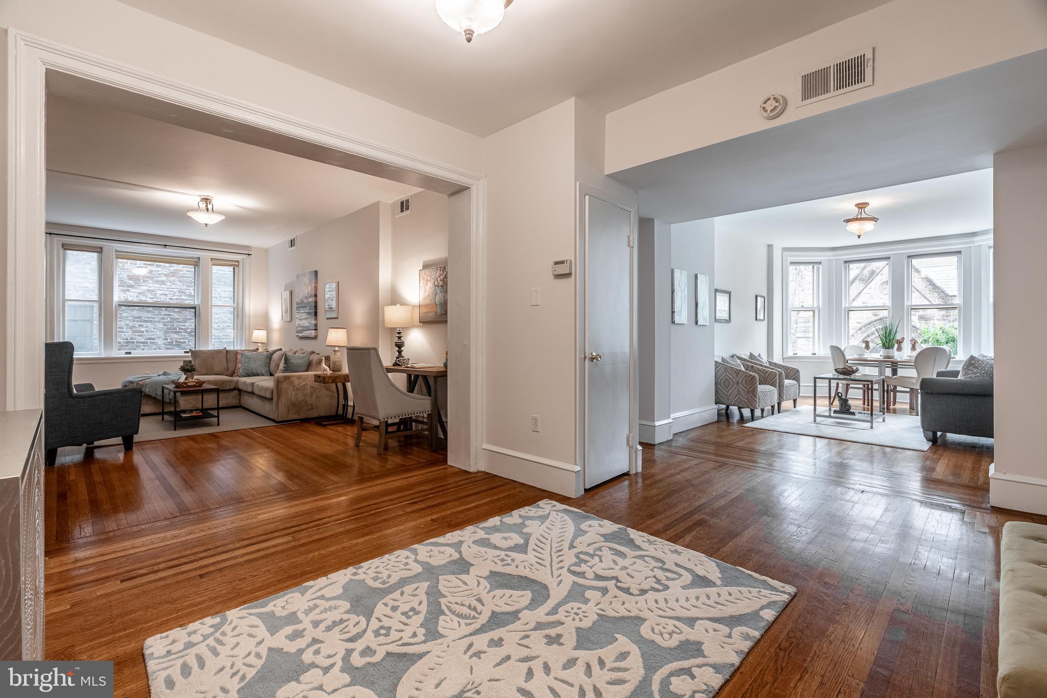 2201 Chestnut Street, Unit 204 Philadelphia, PA 19103 - Photo 3 of 24 Foyer