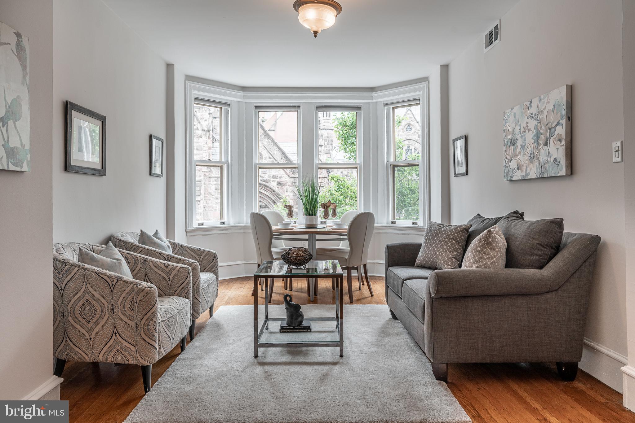 2201 Chestnut Street, Unit 204 Philadelphia, PA 19103 - Photo 8 of 24 Dining and sitting area