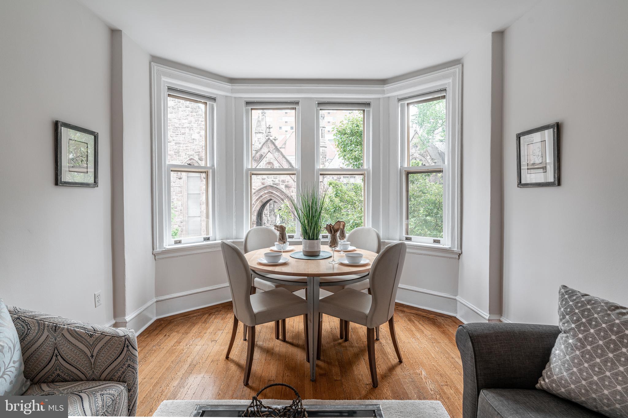 2201 Chestnut Street, Unit 204 Philadelphia, PA 19103 - Photo 10 of 24 Dining area