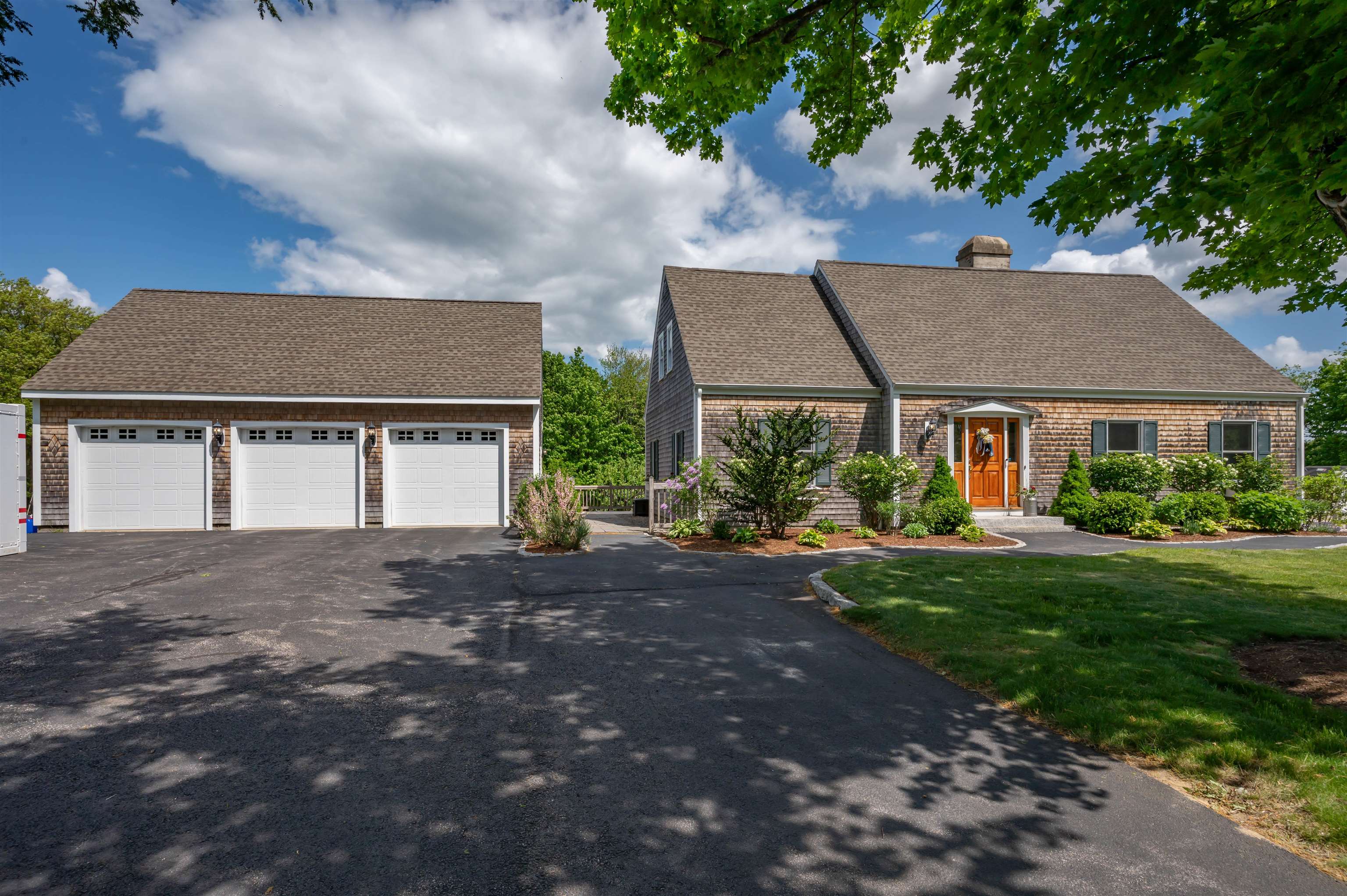 105 Chestnut Hill Road Amherst, NH 03031 - Photo 1 of 59 Gallery Image 1
