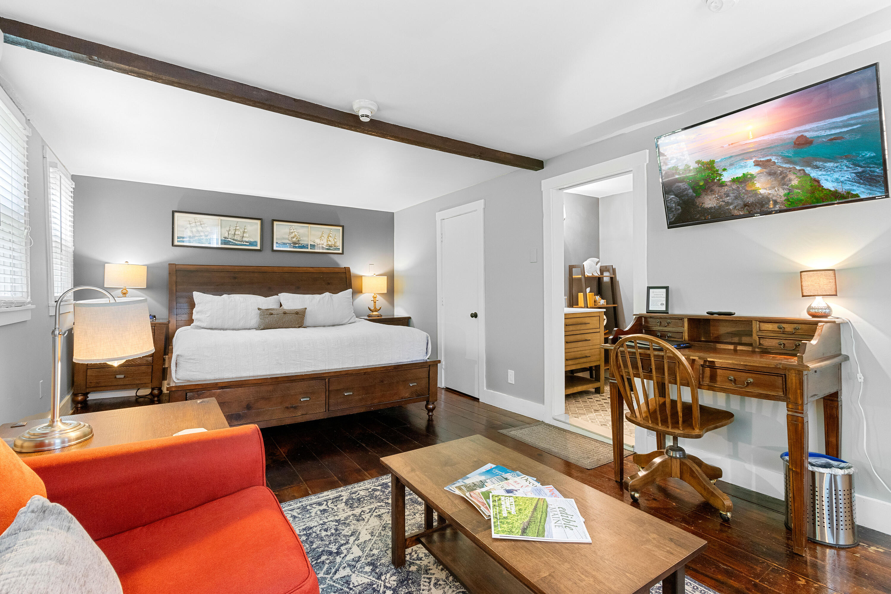 67 Elm Street Camden, ME 04843 - Photo 21 of 53 Captain's Quarters