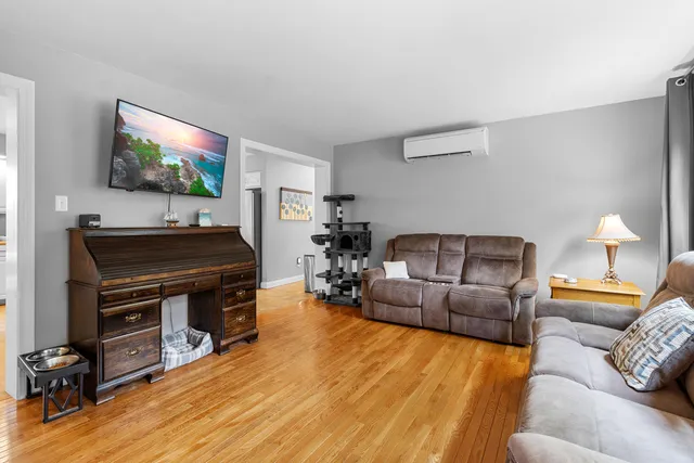 $2,595,000 | 67 Elm Street, Camden, ME 04843