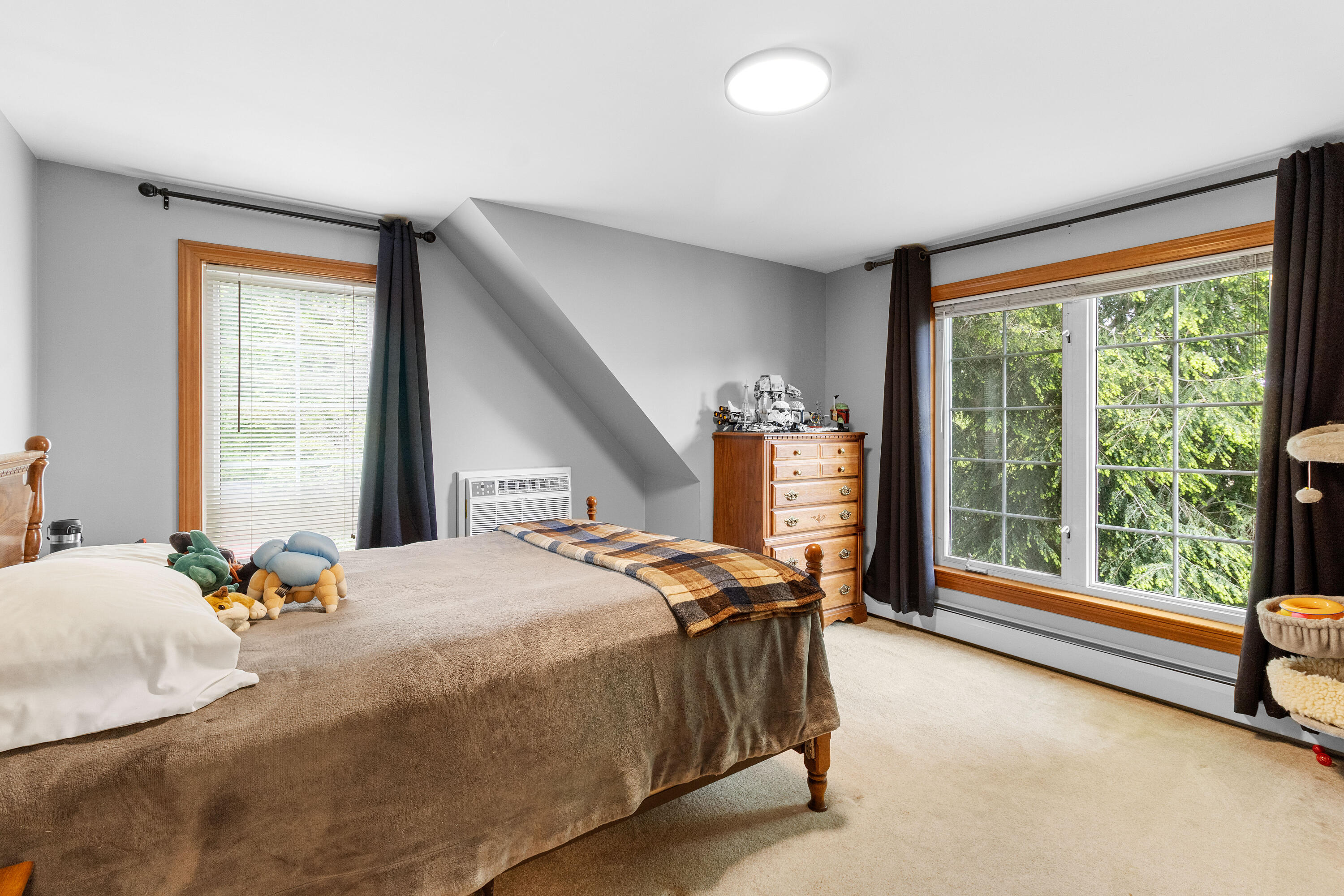 67 Elm Street Camden, ME 04843 - Photo 46 of 53 OQ Bedroom 3 Up