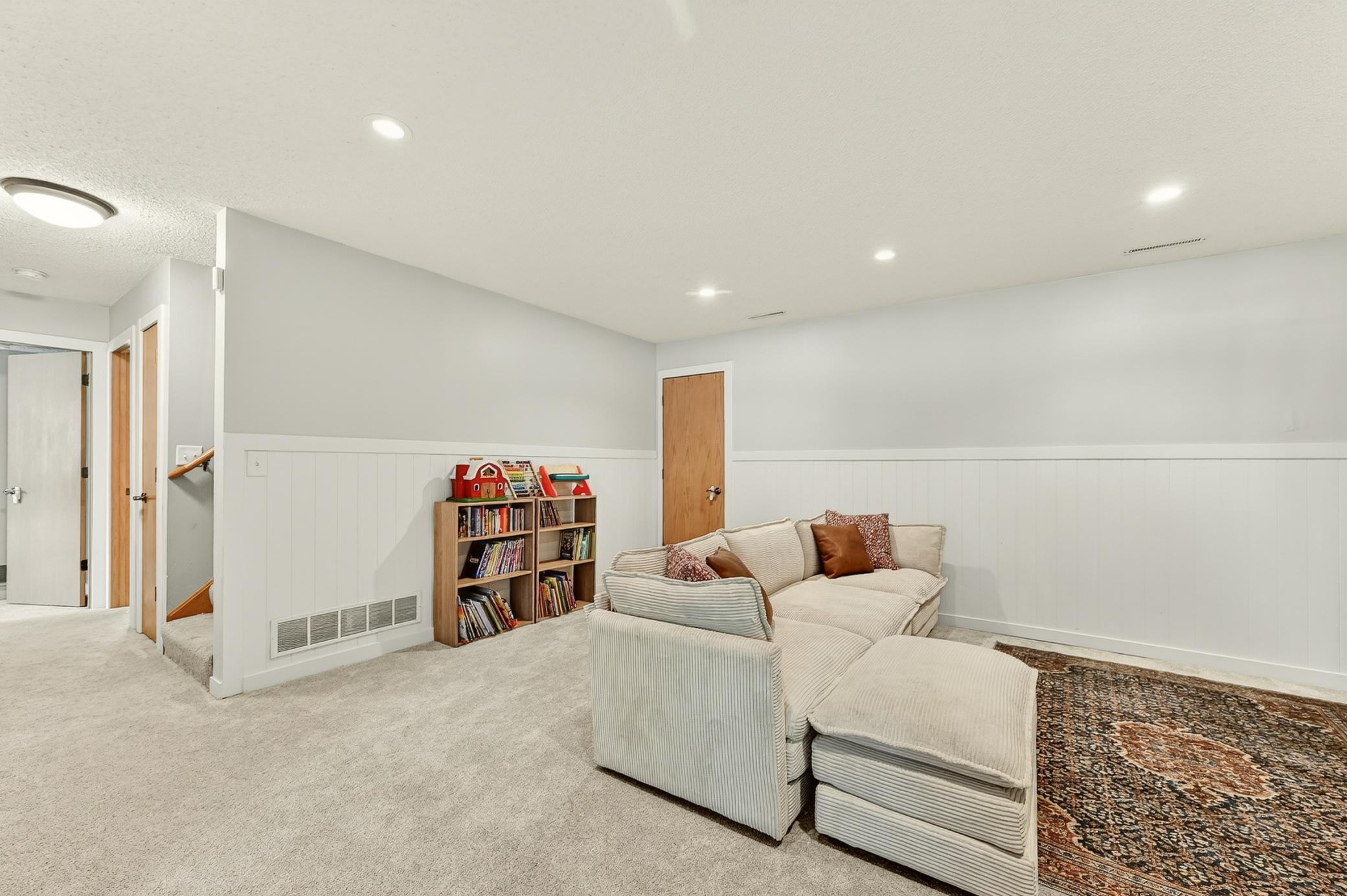 5867 Kingsbury Drive Northwest Rochester, MN 55901 - Photo 12 of 21
