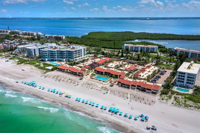$575,000 | 4621 Gulf Of Mexico Drive, Unit 19B, Longboat Key, FL 34228