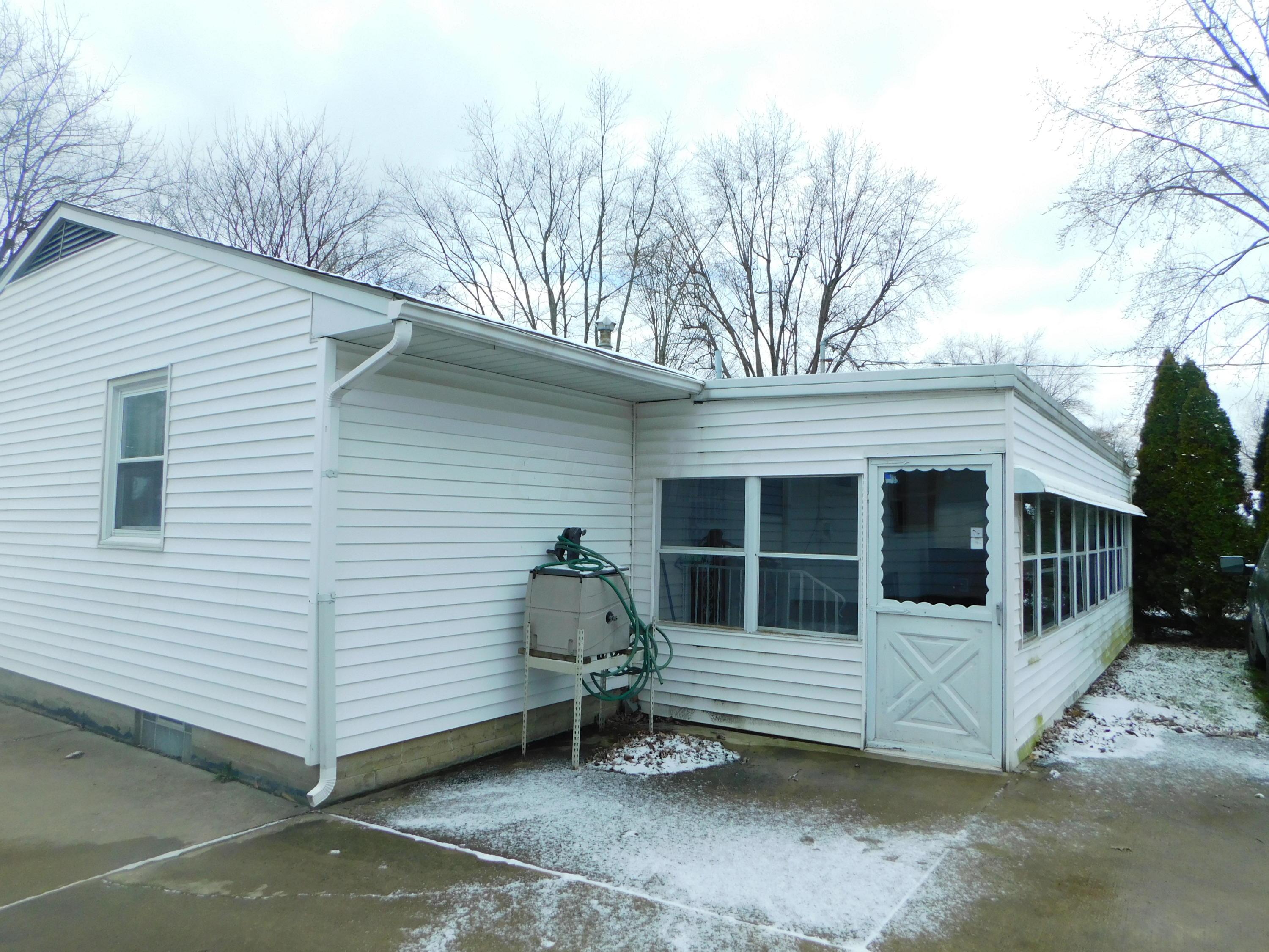 2152 Case Road Columbus, OH 43224 - Photo 9 of 10