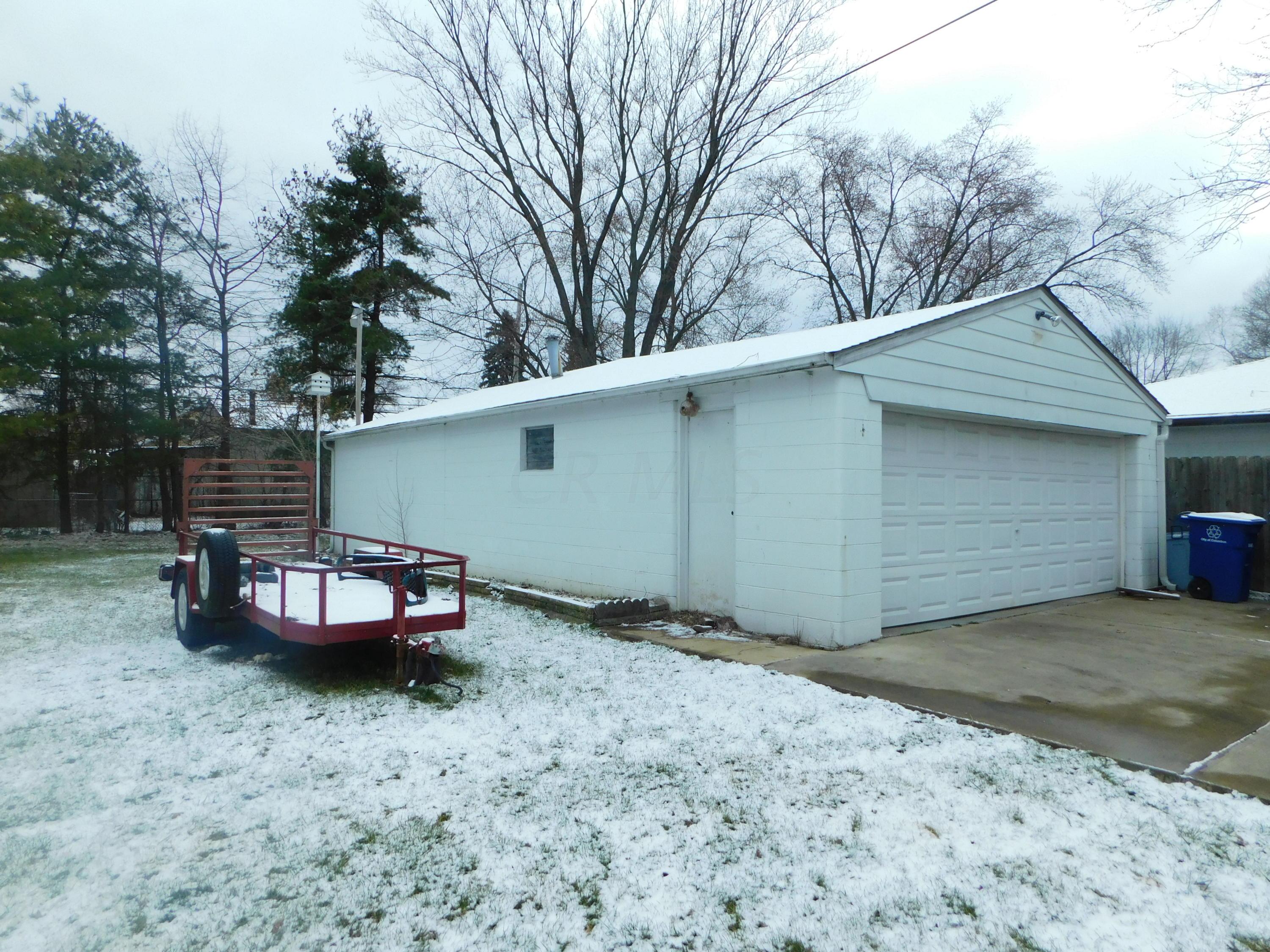 2152 Case Road Columbus, OH 43224 - Photo 10 of 10