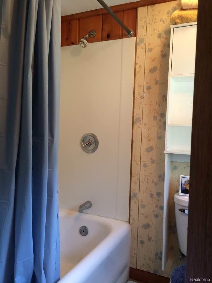 4574 North Loop Road Caseville, MI 48725 - Photo 5 of 19 c3.jpg