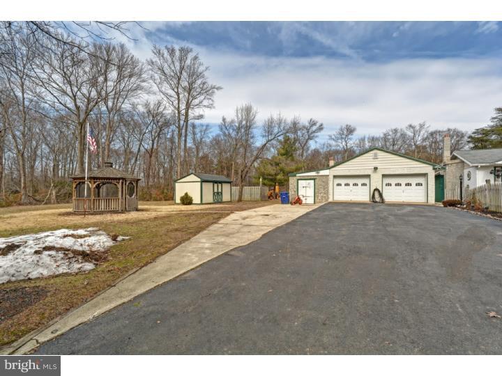 845 Deacon Road Hainesport, NJ 08036 - Photo 4 of 23 Gallery Image 4