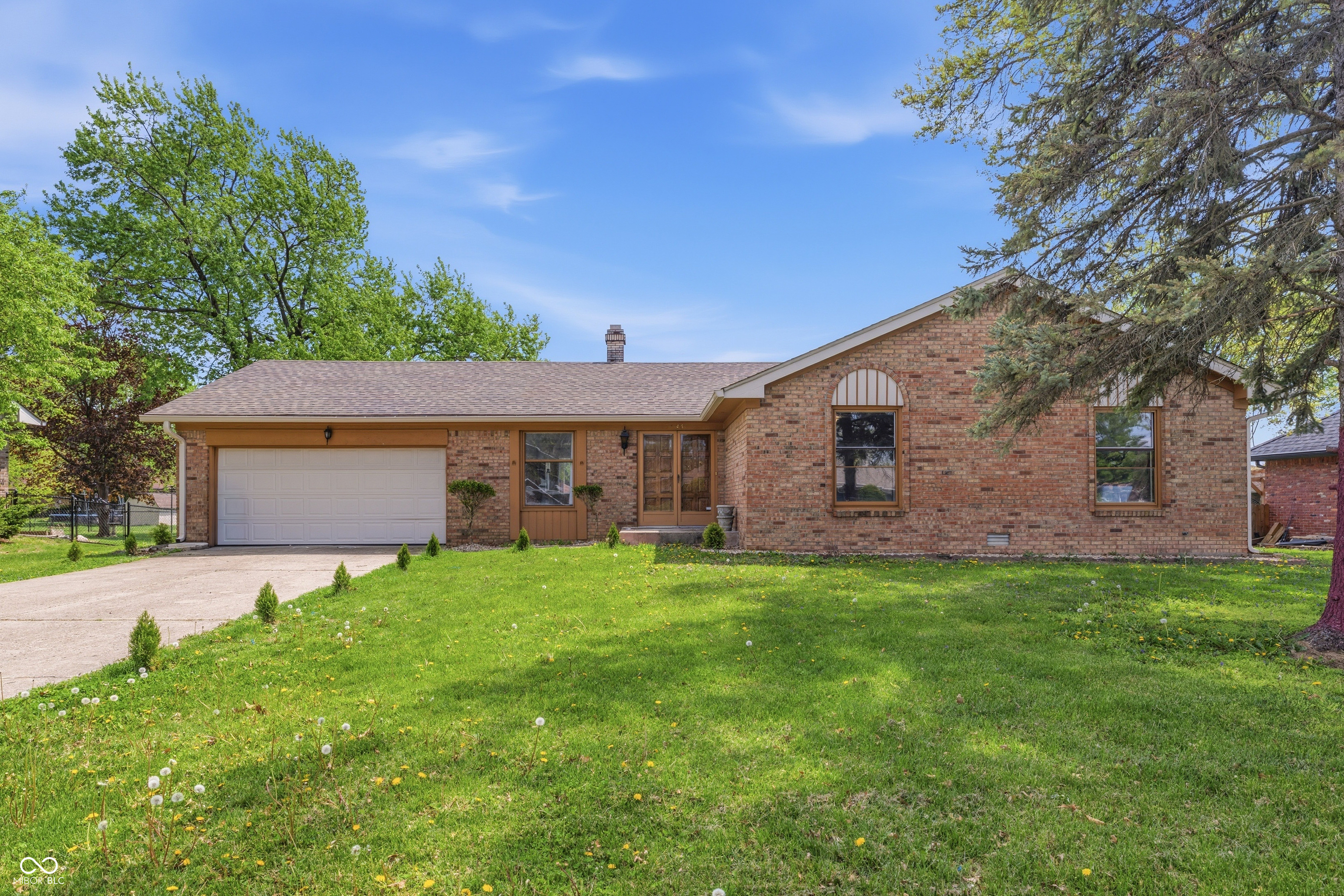 645 Boulder Road Indianapolis, IN 46217 - Photo 1 of 31