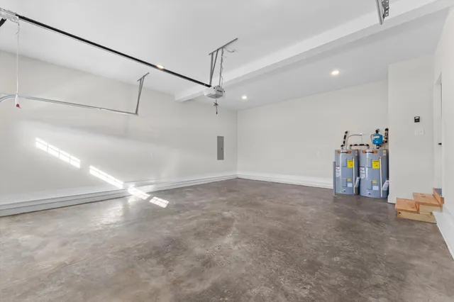 a view of a partially built entryway