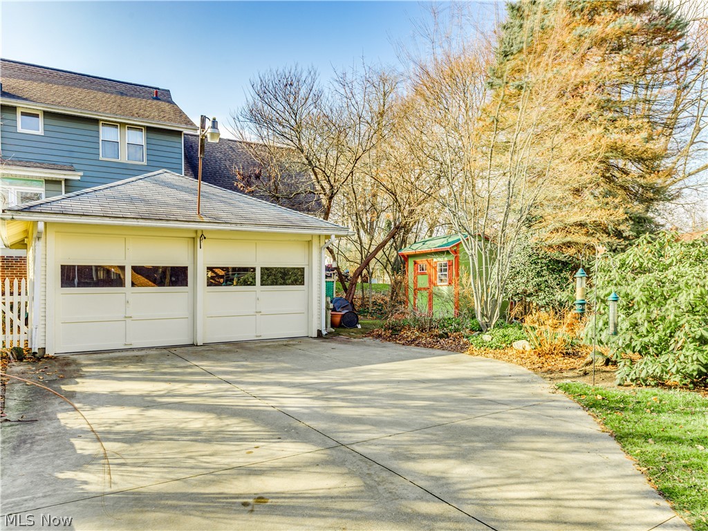 418 Merriman Road Akron, OH 44303 - Photo 6 of 35 Gallery Image 6