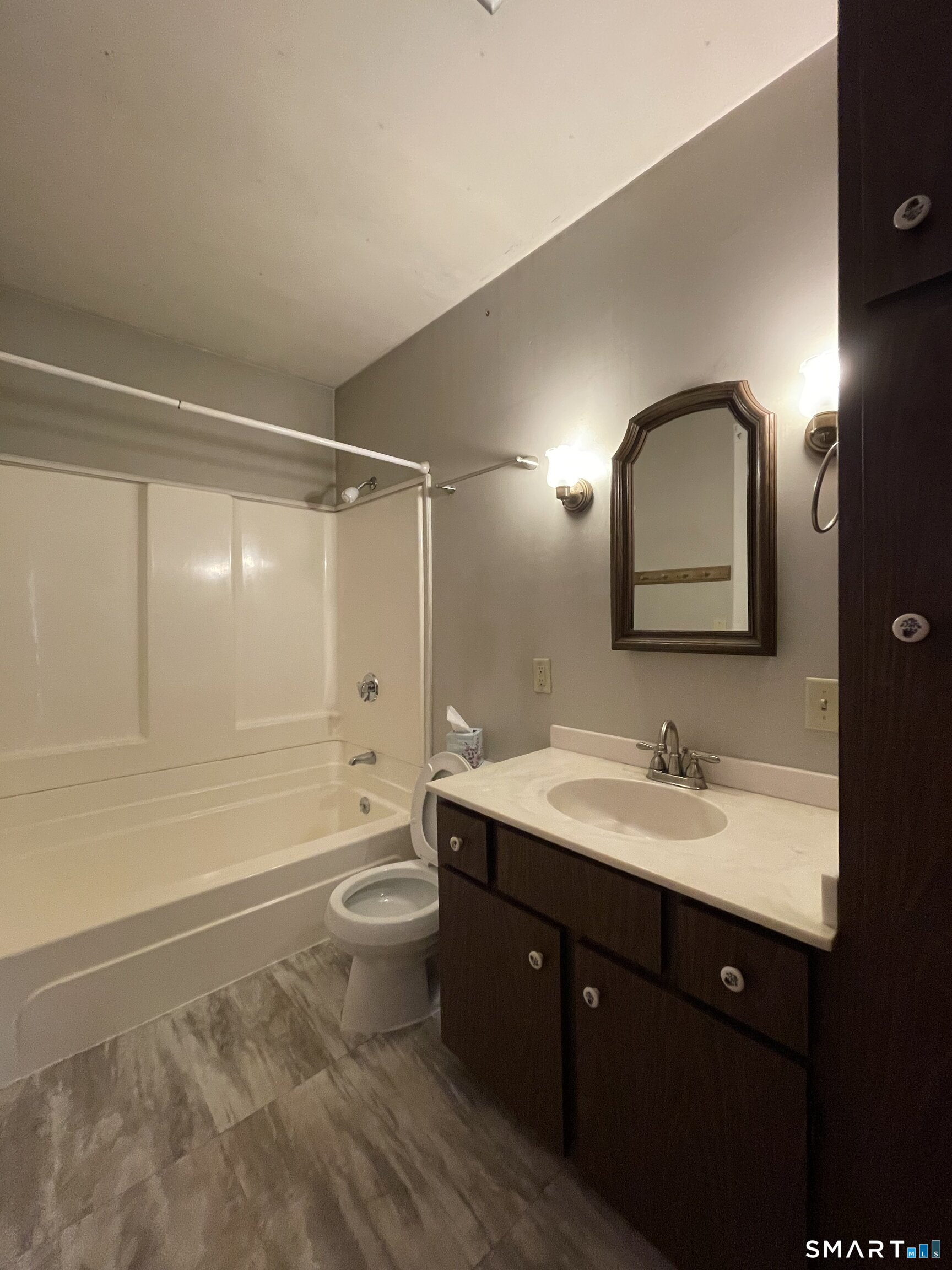 52 Oneco Street Norwich, CT 06360 - Photo 10 of 14