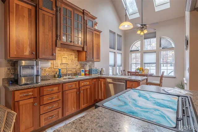 $549,000 | 5705 Lake Front Drive, Poplar Bluff, MO 63901