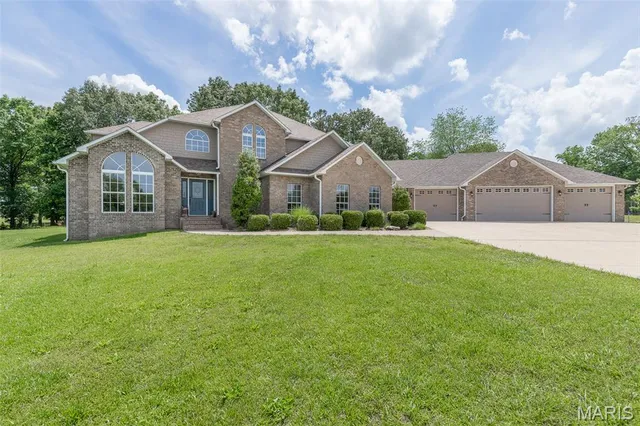 $549,000 | 5705 Lake Front Drive, Poplar Bluff, MO 63901