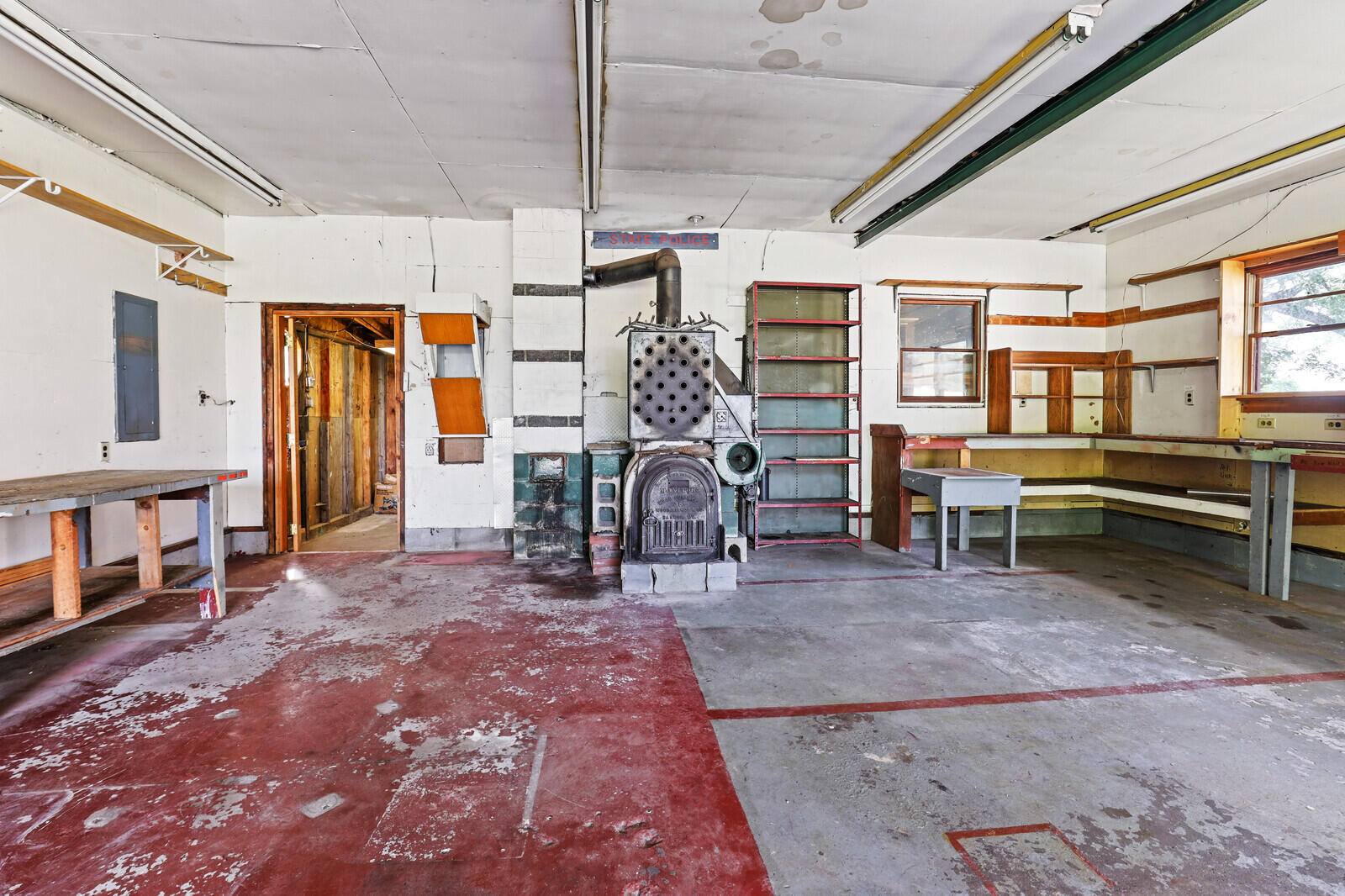 2144 Riverside Drive Vassalboro, ME 04989 - Photo 42 of 55 Garage