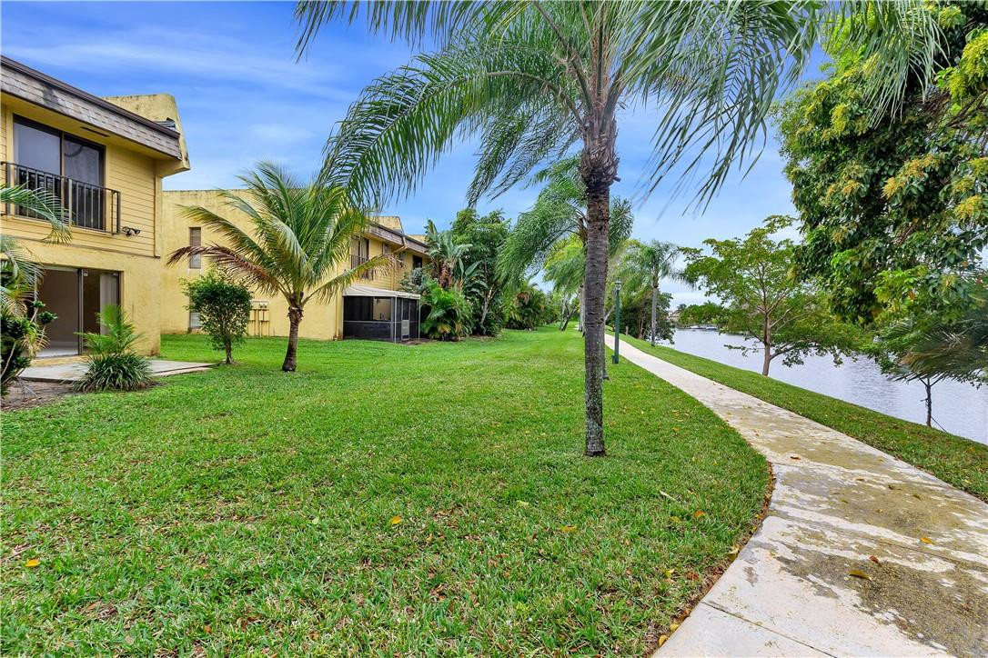 375 Canal Point North, Unit 1020 Delray Beach, FL 33444 - Photo 17 of 22 Photo 18