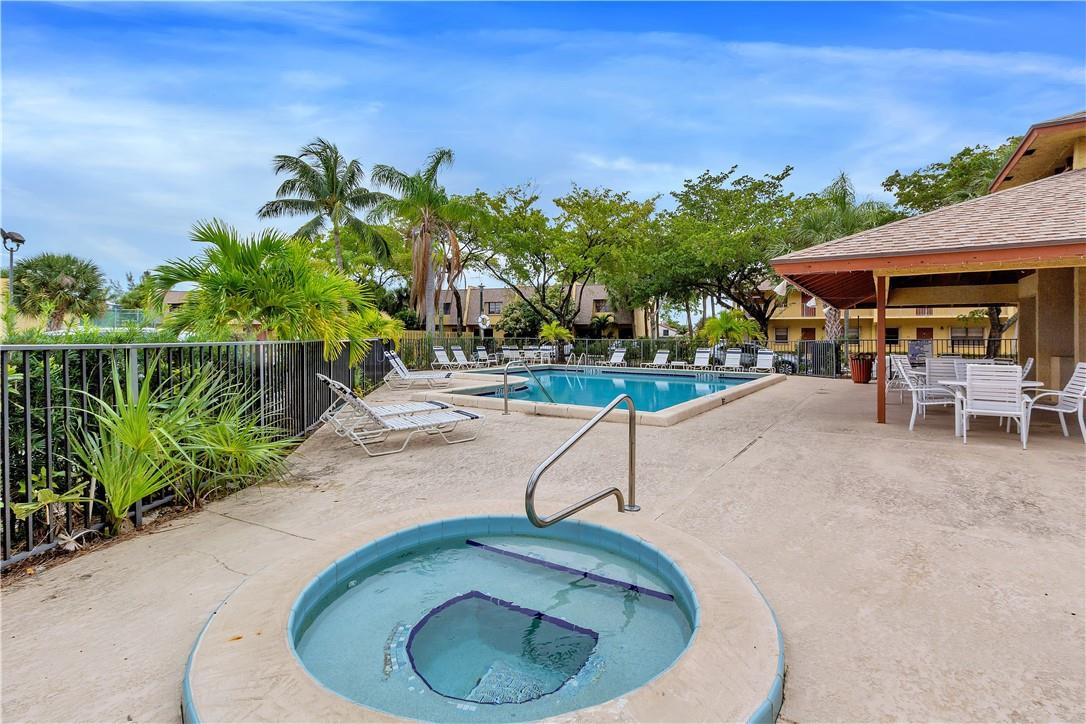 375 Canal Point North, Unit 1020 Delray Beach, FL 33444 - Photo 20 of 22 Photo 21