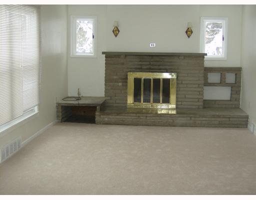 612 Moon Clinton Road Coraopolis, PA 15108 - Photo 2 of 9 Living Room. Spacious Living Room With Log Burning Fireplace! Brand New Carpet!