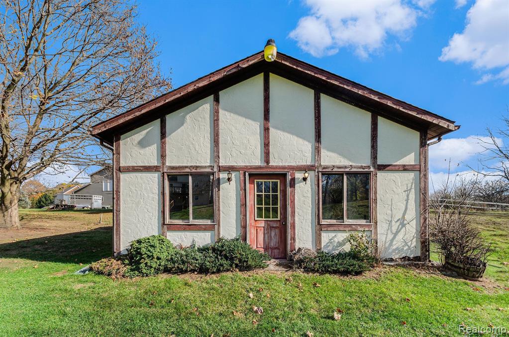 644 Murray Hill Road Highland, MI 48357 - Photo 28 of 31
