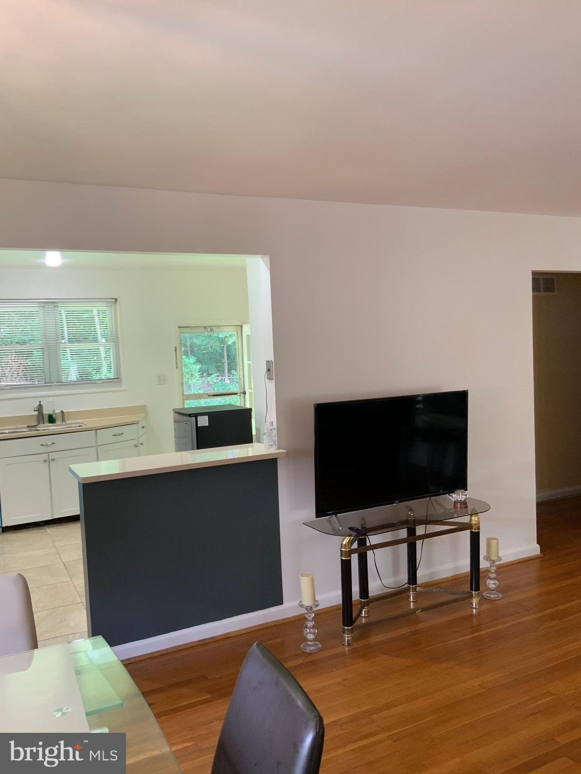 4222 Isbell Street Silver Spring, MD 20906 - Photo 11 of 28