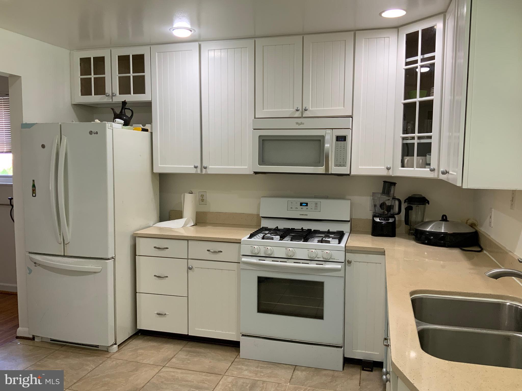 4222 Isbell Street Silver Spring, MD 20906 - Photo 4 of 28