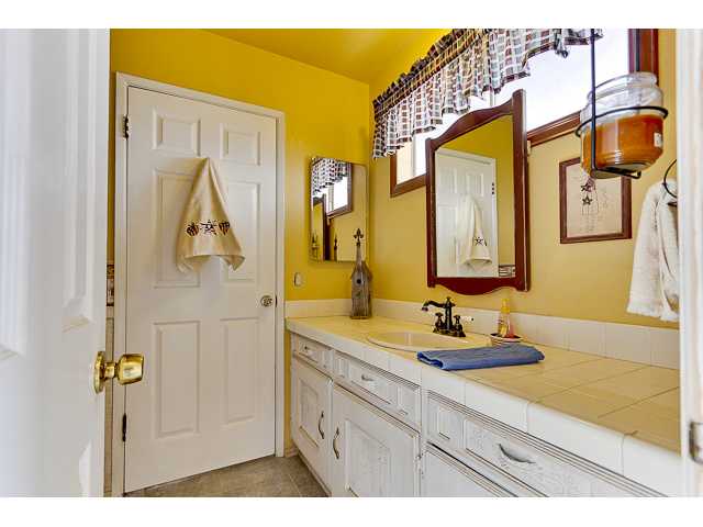 14769 High Valley Road Poway, CA 92064 - Photo 22 of 25