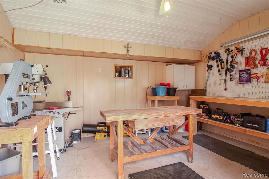 122 Summit Howell, MI 48843 - Photo 40 of 40 Gallery Image 40