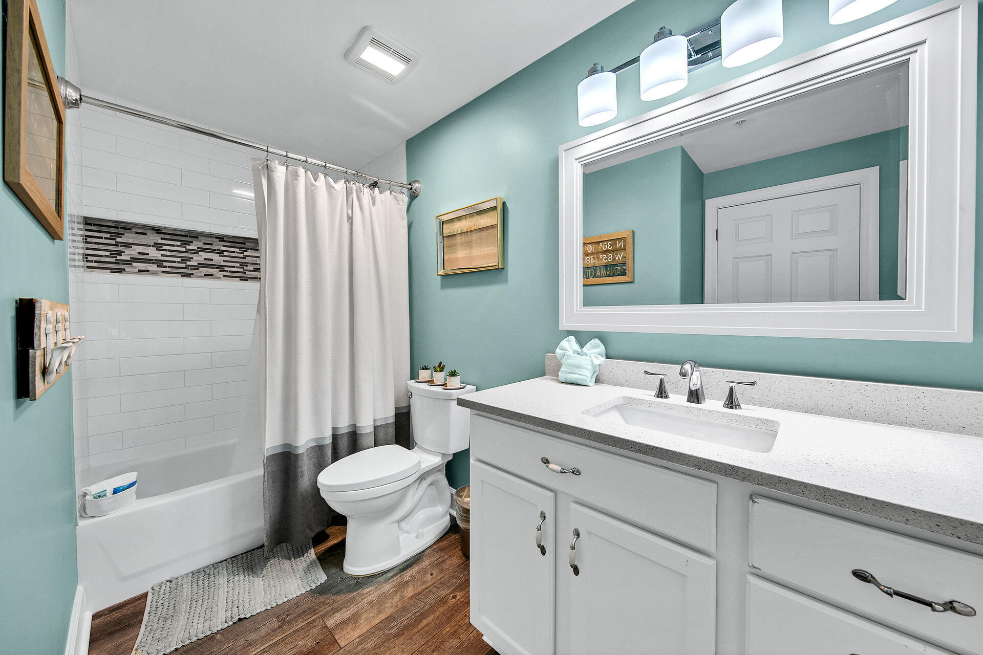 10519 Front Beach Road, Unit 1802B Panama City Beach, FL 32408 - Photo 13 of 32 Master Bathroom