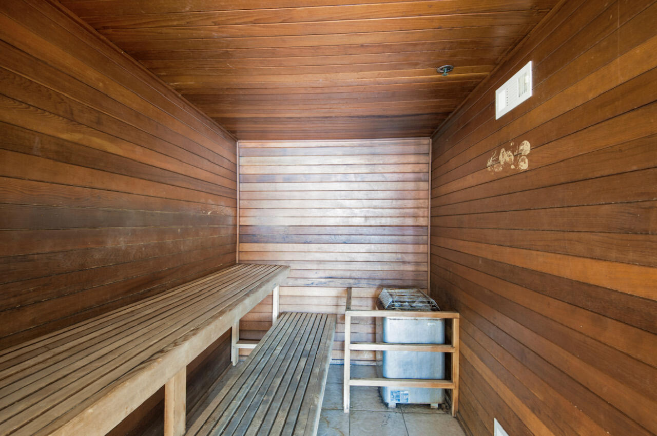 10519 Front Beach Road, Unit 1802B Panama City Beach, FL 32408 - Photo 31 of 32 Sauna